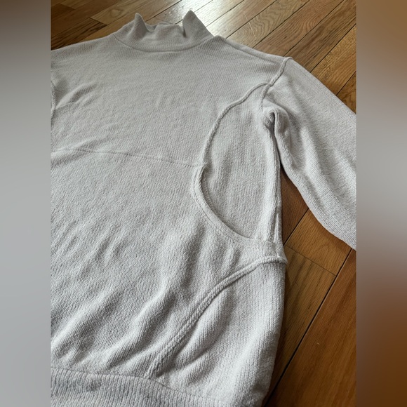 Free People Beach Slouchy Mock Neck Cozy Oversized Tunic Ivory Women’s Size M - Picture 4 of 12